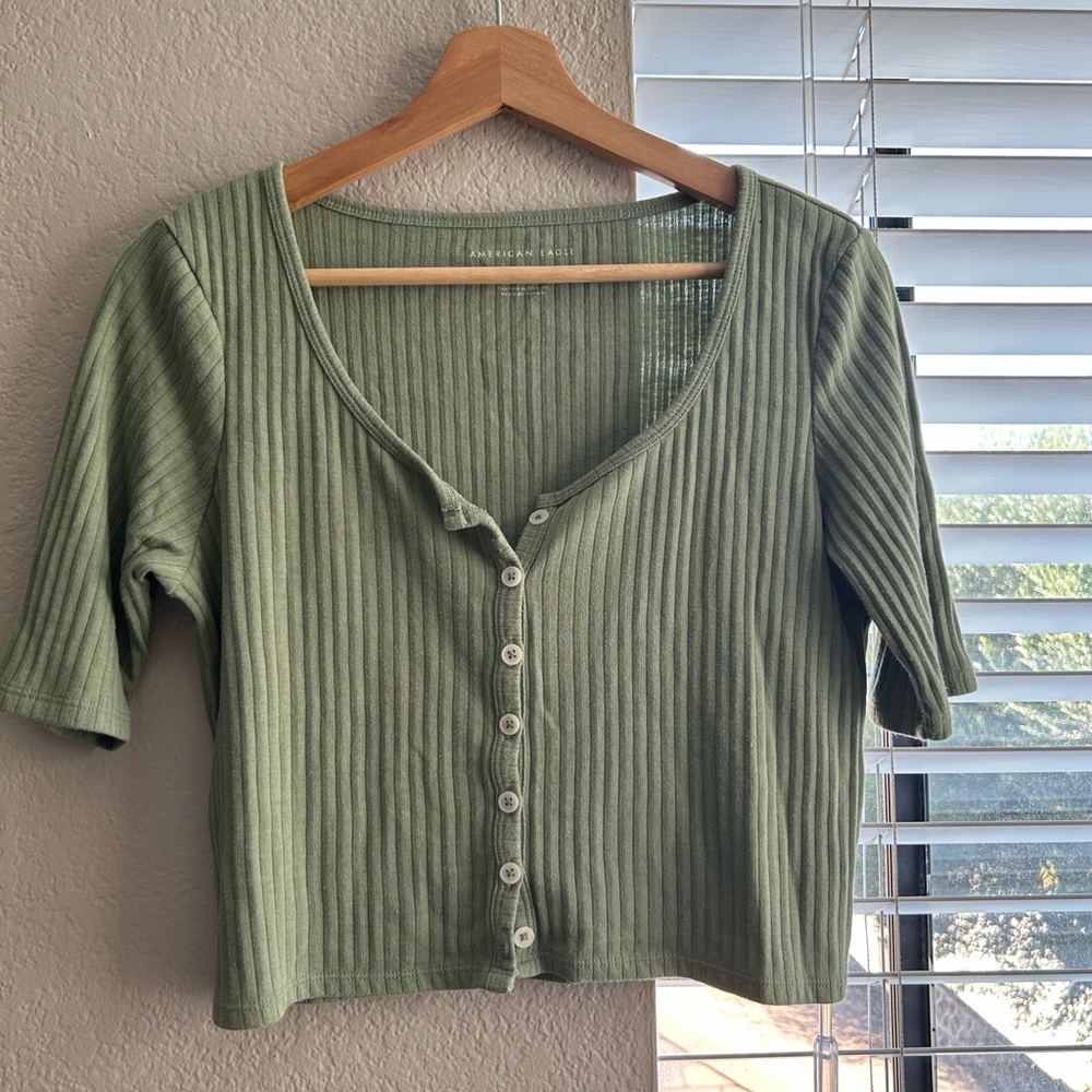 American Eagle Outfitters Button-Down Ribbed Top